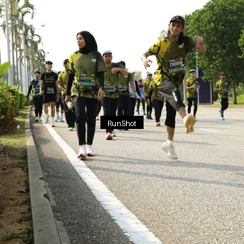 Runner Photo 6989809