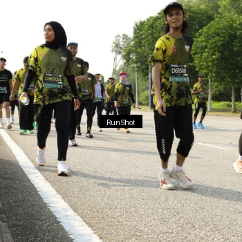 Runner Photo 6989819