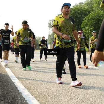 Runner Photo 6989860