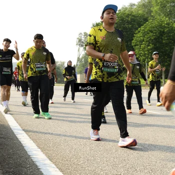 Runner Photo 6989868