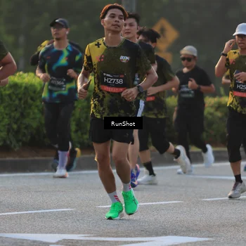 Runner Photo 6991487