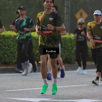Runner Photo 6991492
