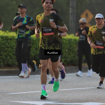 Runner Photo 6991494