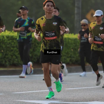 Runner Photo 6991498