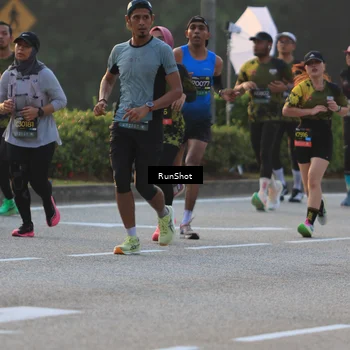 Runner Photo 6991519