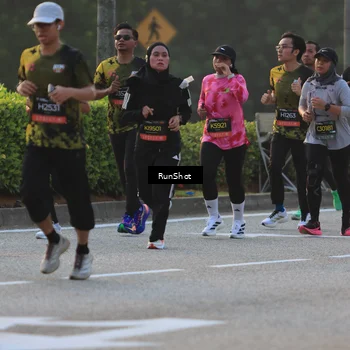 Runner Photo 6991540