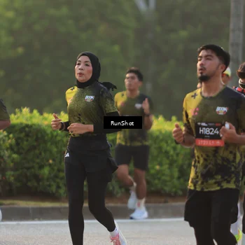 Runner Photo 6991591