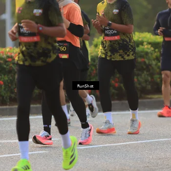 Runner Photo 6991630