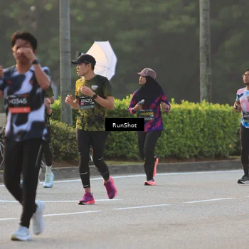 Runner Photo 6991669