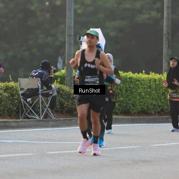 Runner Photo 6991678