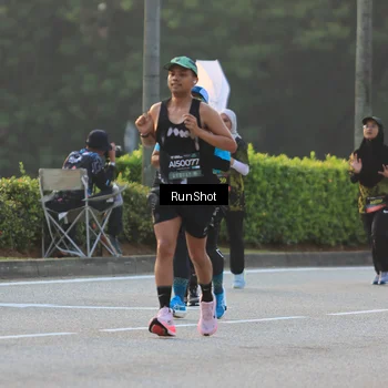 Runner Photo 6991683