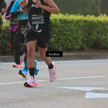 Runner Photo 6991703