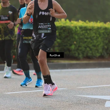 Runner Photo 6991707