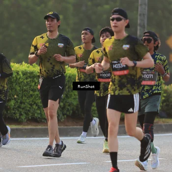 Runner Photo 6991746
