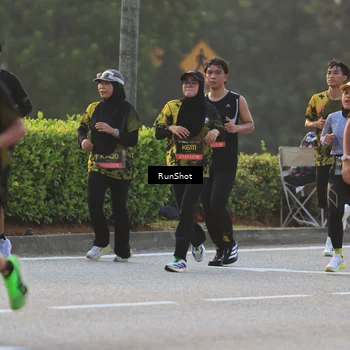 Runner Photo 6991791