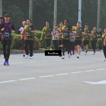 Runner Photo 6991815