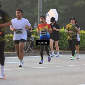 Runner Photo 6991859