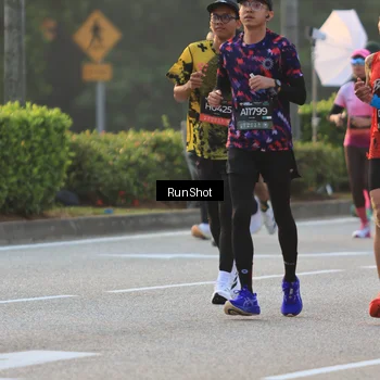 Runner Photo 6991896
