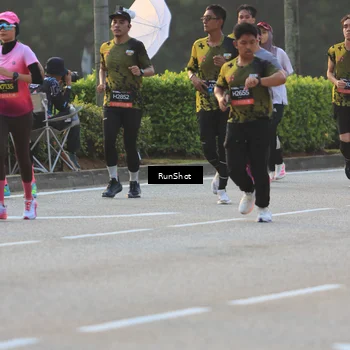 Runner Photo 6991916