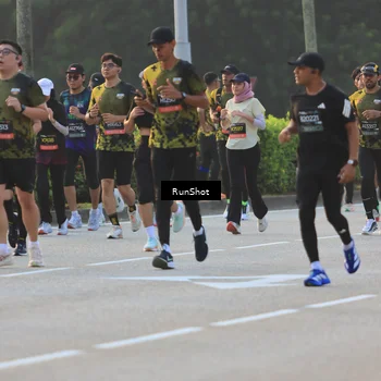 Runner Photo 6991936