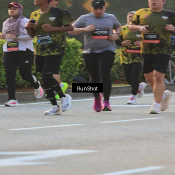 Runner Photo 6991960