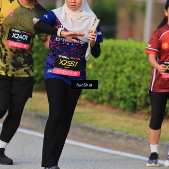 Runner Photo 6991988