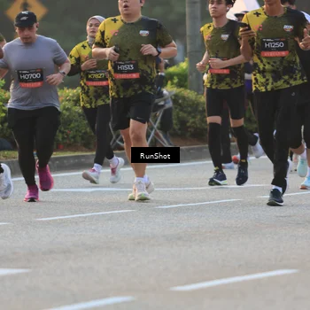 Runner Photo 6991995
