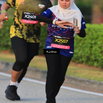 Runner Photo 6992005