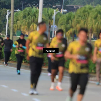 Runner Photo 6992030