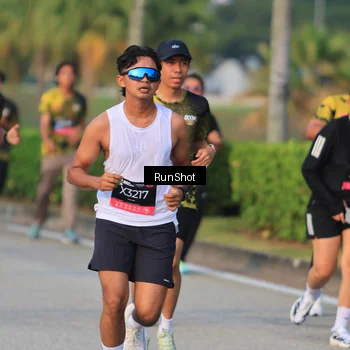 Runner Photo 6992044