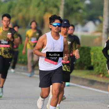 Runner Photo 6992048