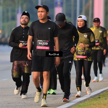 Runner Photo 6992066