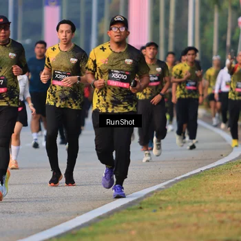 Runner Photo 6992102