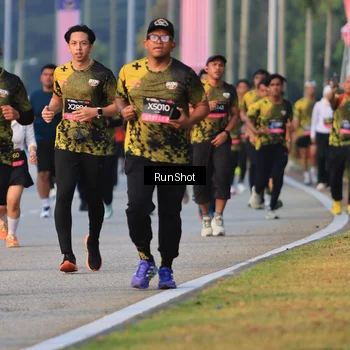 Runner Photo 6992104