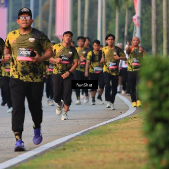 Runner Photo 6992115