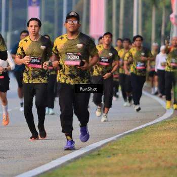 Runner Photo 6992117