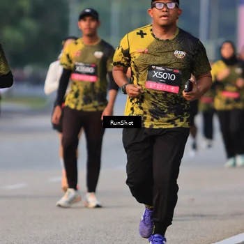 Runner Photo 6992149