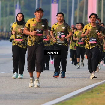 Runner Photo 6992166