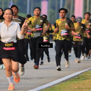 Runner Photo 6992183