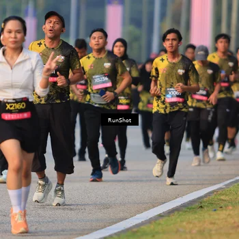 Runner Photo 6992186