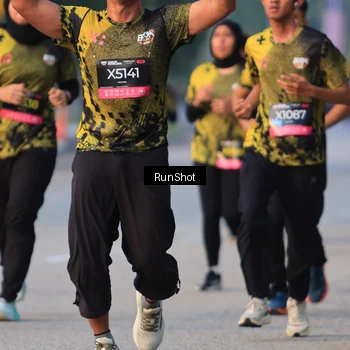 Runner Photo 6992259