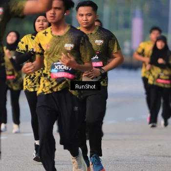 Runner Photo 6992263