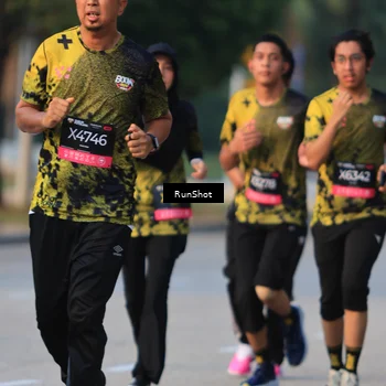Runner Photo 6992291