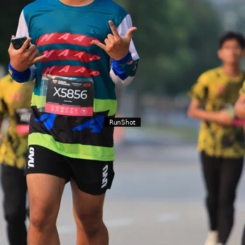Runner Photo 6992343