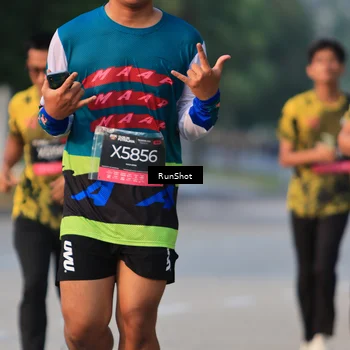 Runner Photo 6992354