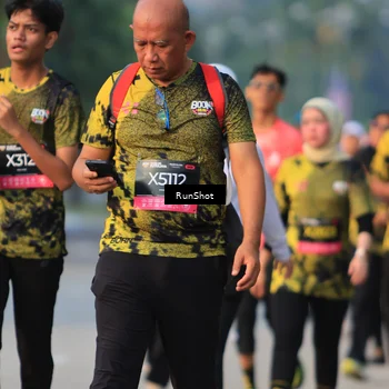 Runner Photo 6992358