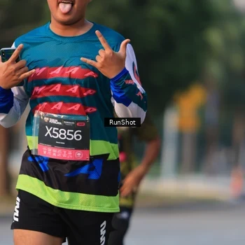 Runner Photo 6992370