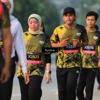 Runner Photo 6992377