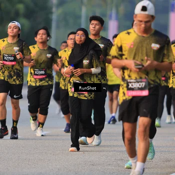 Runner Photo 6992433