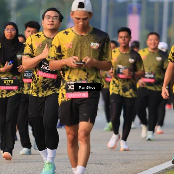 Runner Photo 6992435